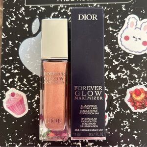 Dior Forever Glow Maximizer Highlighter –peachy